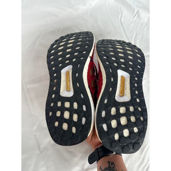 ADIDAS Game Of Thrones x UltraBoost 4.0 'House Lannister' - Picture 12 of 12